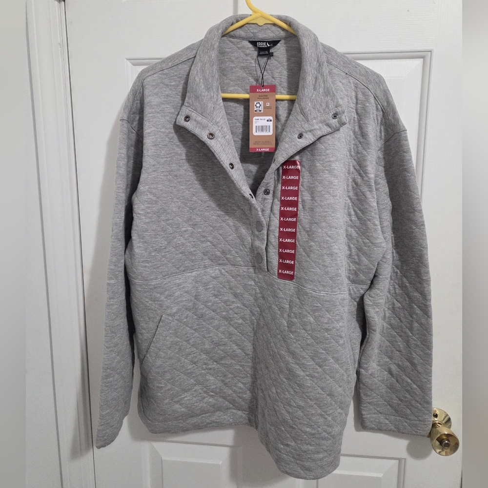 Eddie Bauer Women's Light Gray Quilted Sweatshirt
